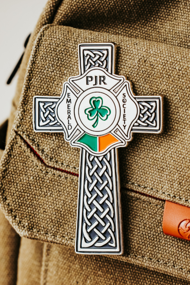 PJR Bagpipe Group Kilt Pin