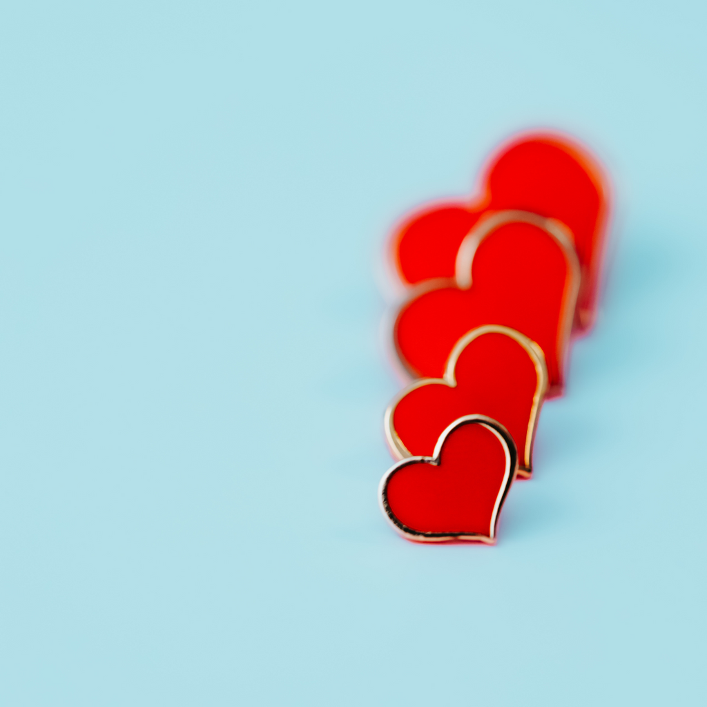 Red heart Enamel Pin - Dream Maker Pins