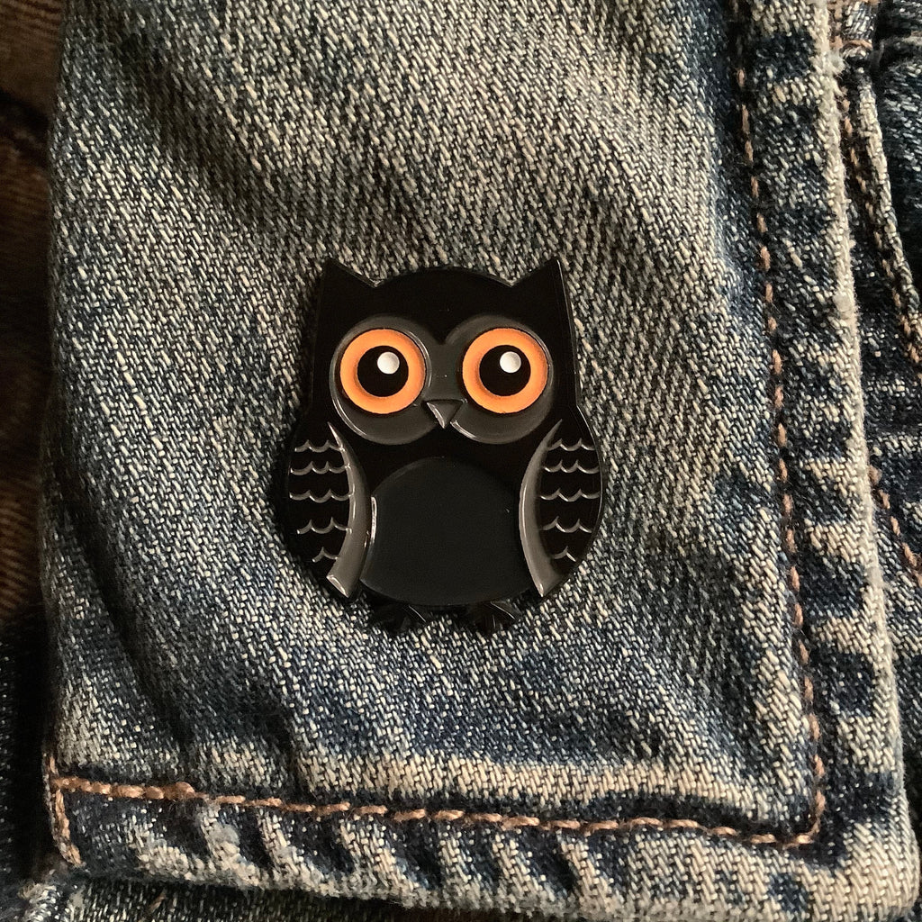 Adorable Owl enamel pin - glow-in-the-dark eyes, soft enamel, Kawaii owl, kawaii gift